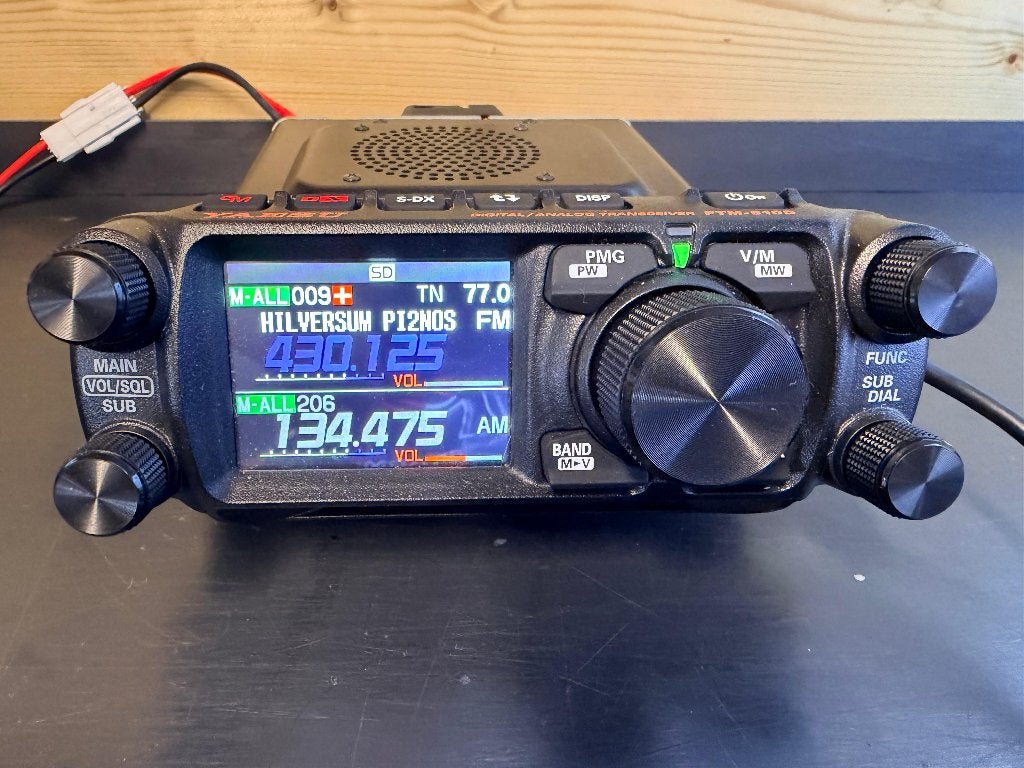 YAESU FTM-510DE ASP met BU-5 Bluetooth Unit, Telecommunicatie, Ophalen of Verzenden, Zo goed als nieuw, Zender en Ontvanger