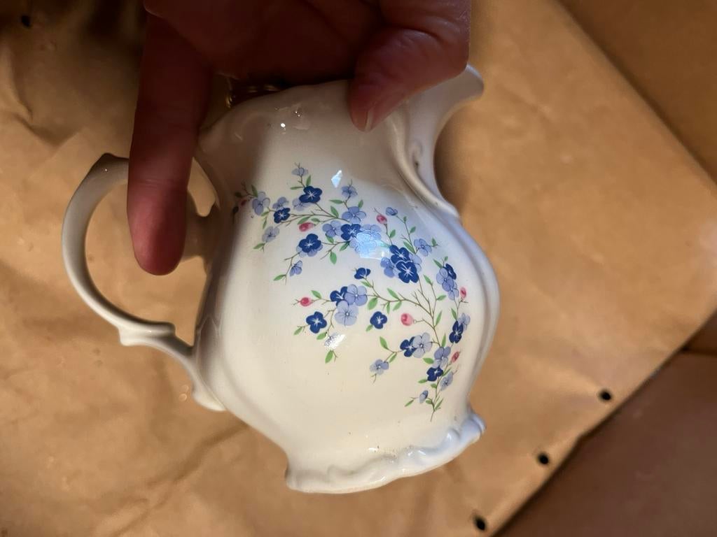 Pot à lait espagnol qualitativement excentrique, Enlèvement ou Envoi