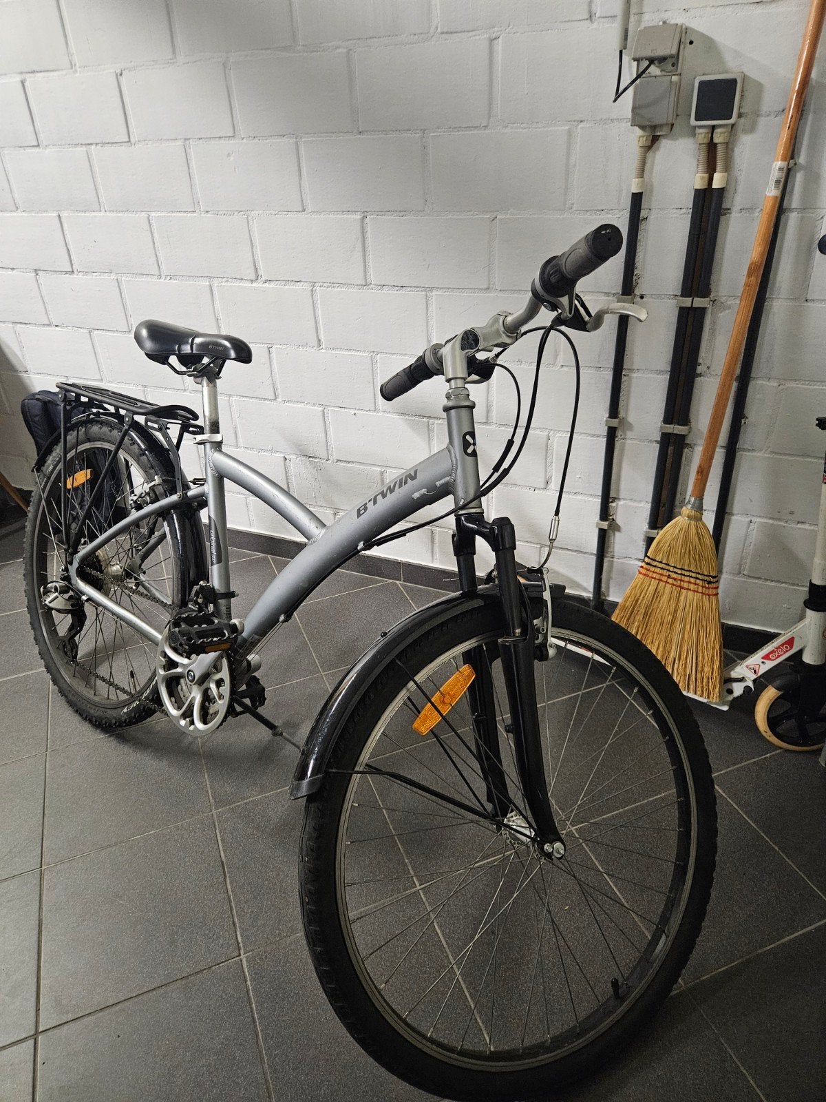 B'TWIN hybride fiets 26" – rijklaar – goede staat, Ophalen of Verzenden, Versnellingen