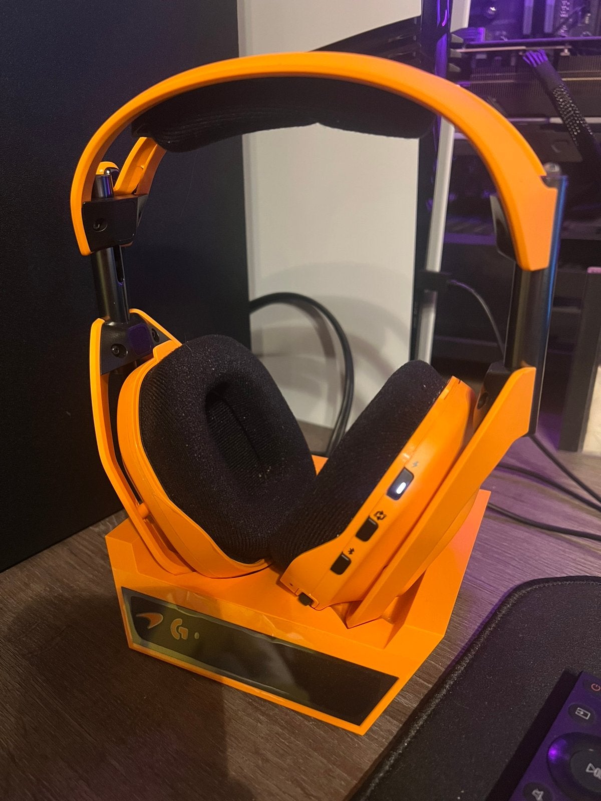 Headset Logitech A50 X McLaren edtion, Logitech, Gaming headset, Ophalen of Verzenden, Zo goed als nieuw