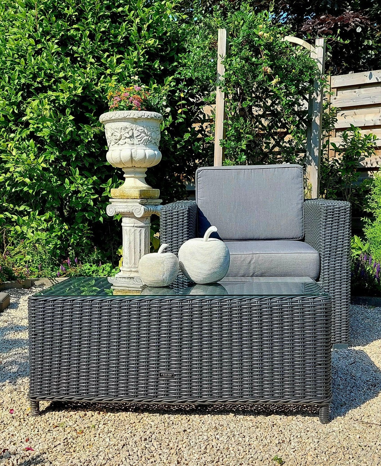 Lounge set / tuinmeubel / tuintafel, Ophalen, Zo goed als nieuw