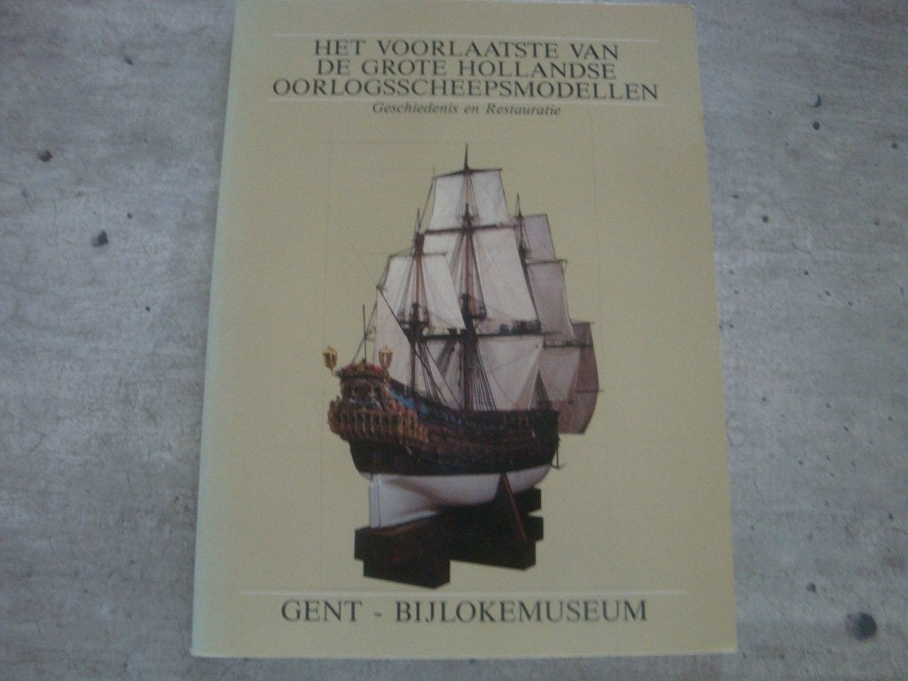 HET VOORLAATSTE VAN DE GROTE HOLLANDSE OORLOGSSCHEEPS....., Boeken, Ophalen of Verzenden, Gelezen