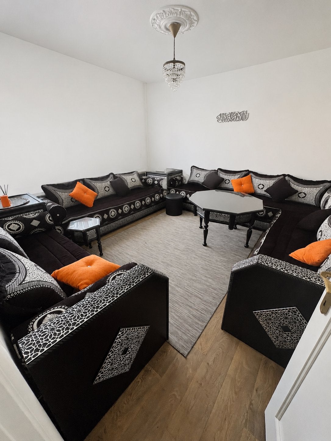 Sedari/Marokkaanse salon, Ophalen, Zo goed als nieuw