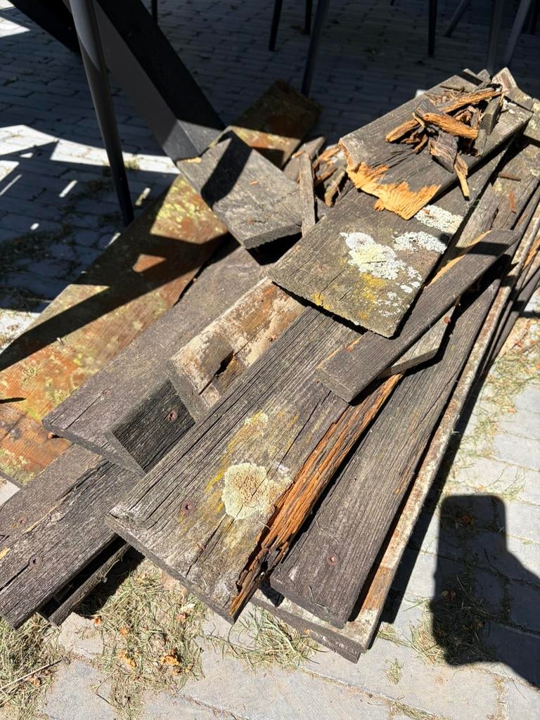 Gratis hout van oud speelhuisje. Op te halen in Duffel, Tuin en Terras, Brandhout, Ophalen, Overige houtsoorten