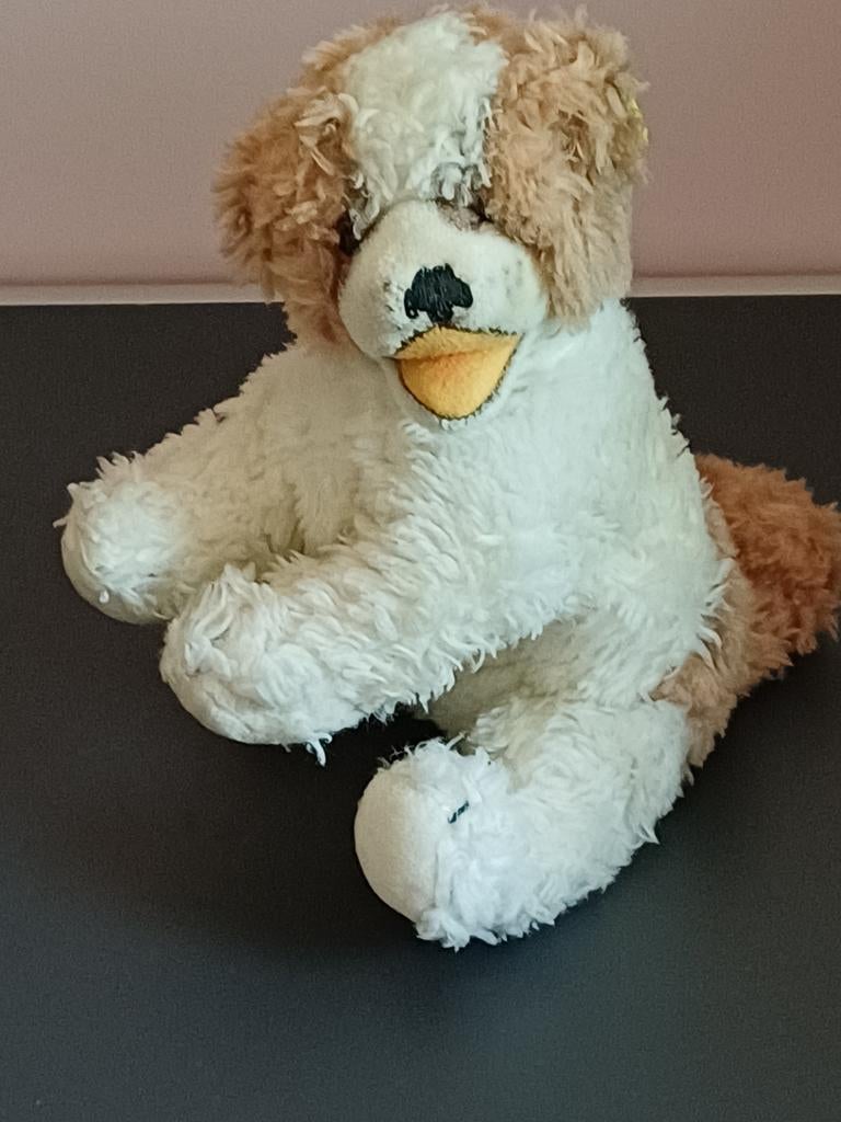 Antiek hondje van Steiff met knopje en vaantje, Ophalen