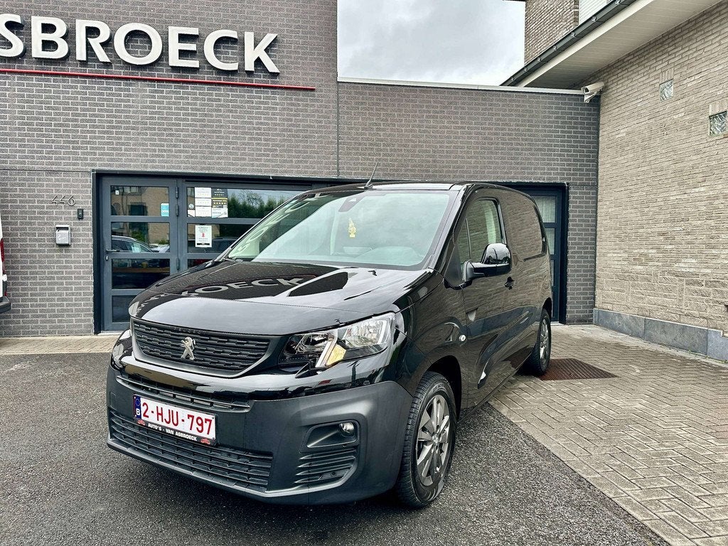 Peugeot Partner 1.5 BlueHDi L1 STD Heavy Asphalt (EU6.3) 130, Stof, 4 cilinders, 149 g/km, 2020 kg