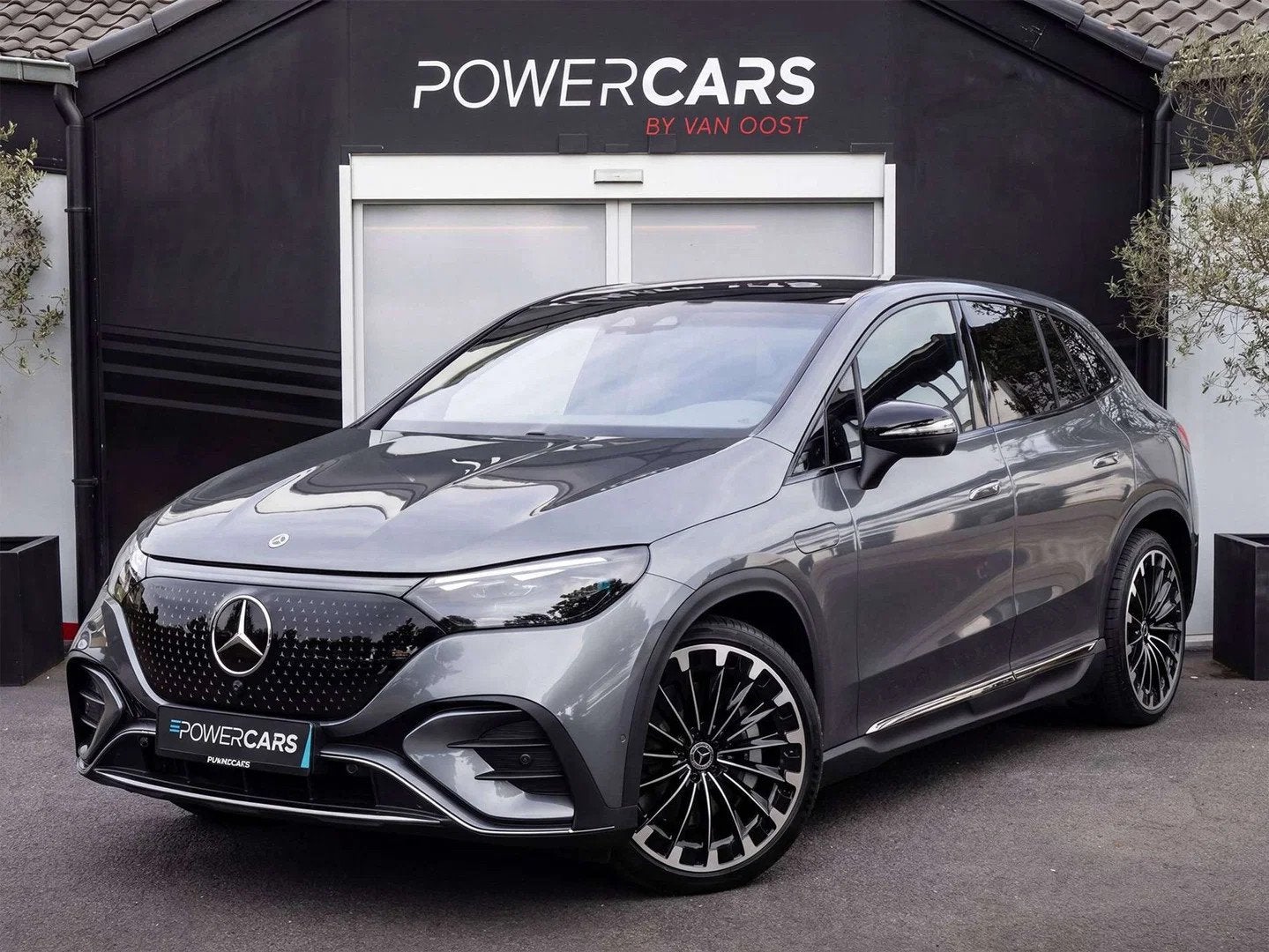 Mercedes-Benz EQE SUV 350 4Matic | AMG | Airmatic | Hyper |, Auto's, Mercedes-Benz, Automaat, 215 kW, Zwart, Leder