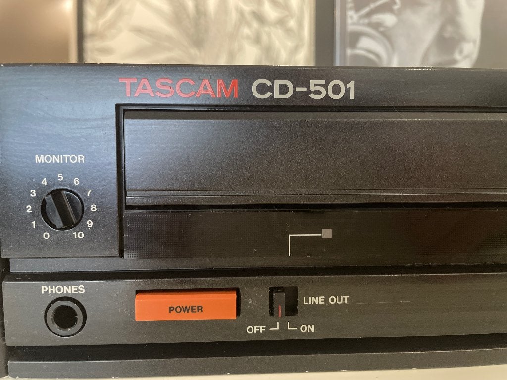 Rare lecteur cd de studios Tascam cd501, Enlèvement ou Envoi, Comme neuf