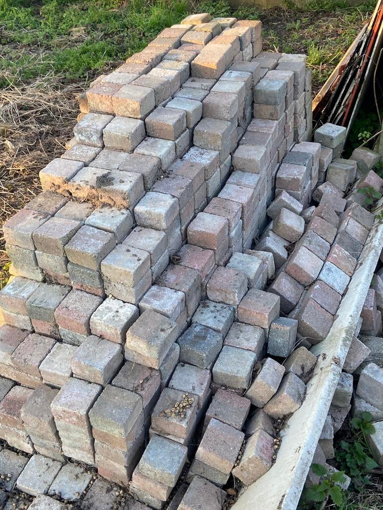 2 palettes de pavés usagés, Enlèvement, Utilisé