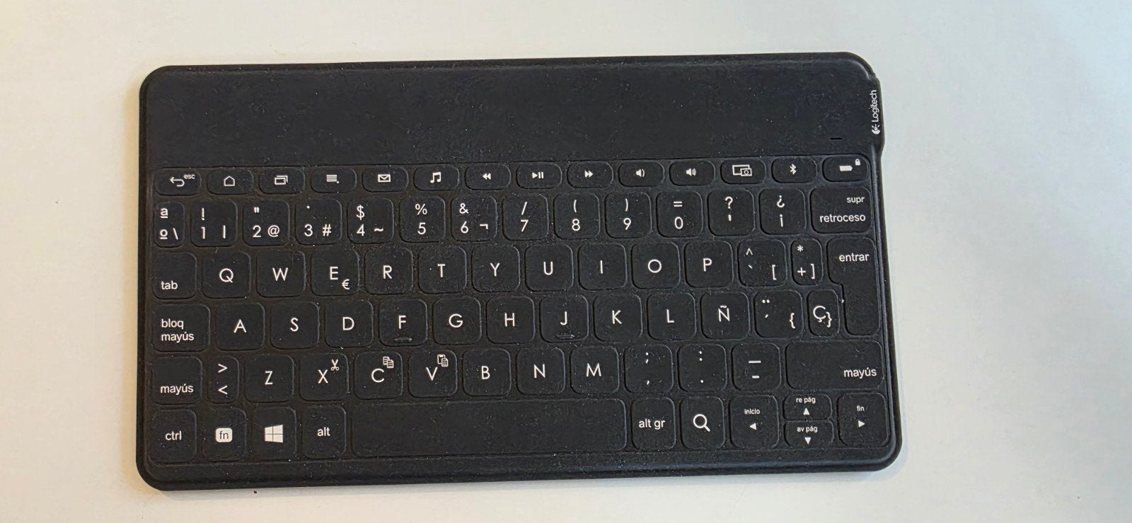 Logitech clavier portable, Informatique & Logiciels, Housses pour tablettes, Enlèvement ou Envoi, Utilisé, Logitech