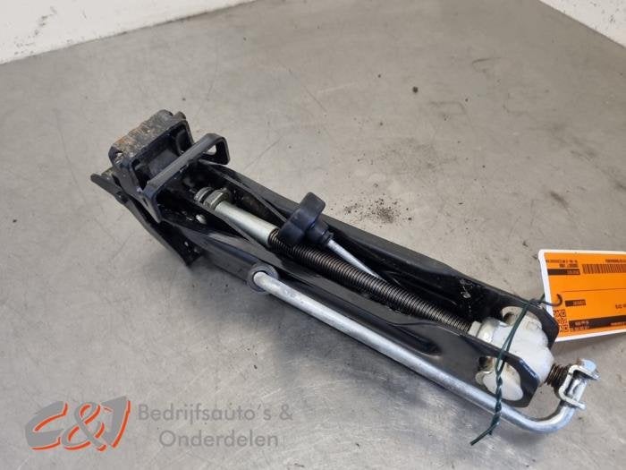 Cric d'un Volkswagen Caddy, Volkswagen, -, 3 mois de garantie, Utilisé