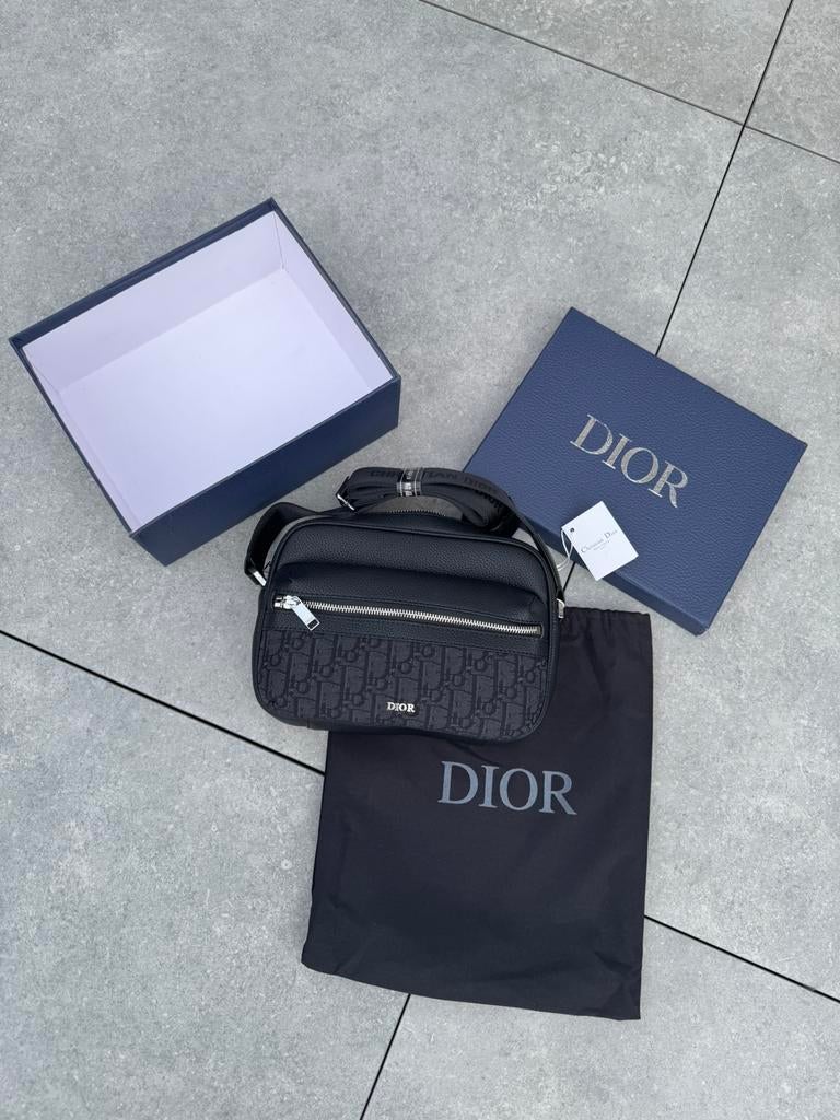 Dior tas, Handtassen en Accessoires, Toilettassen, Ophalen of Verzenden, Nieuw, Zwart, Heer of Dame