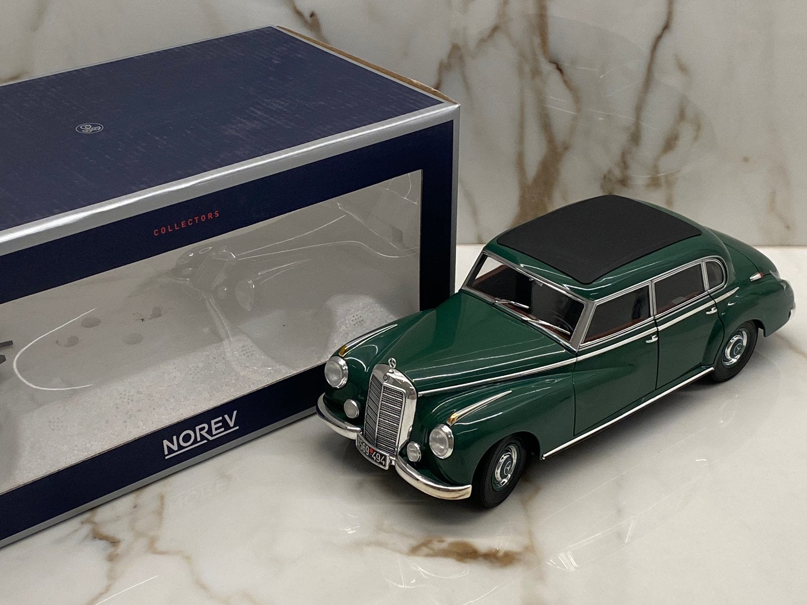 Norev Mercedes-Benz 300 - 1955 - 1:18, Hobby en Vrije tijd, Ophalen of Verzenden, Zo goed als nieuw, Auto, Norev