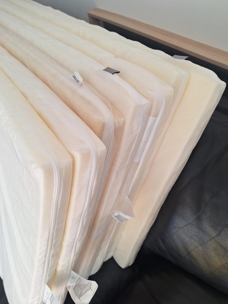 IKEA PLUTTIG Foammatras babybed 60x120x5cm, Huis en Inrichting, Slaapkamer | Boxsprings, Ophalen