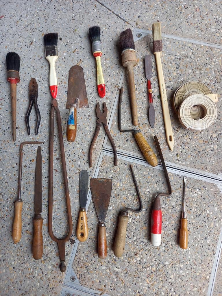 Allerhande oud materiaal uit hobby atelier., Doe-het-zelf en Bouw, Gereedschap | Handgereedschap, Ophalen