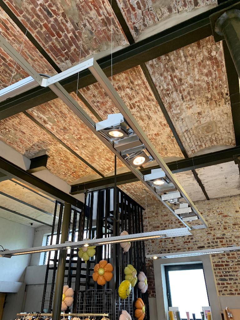 professionele winkelverlichting, Ophalen, Zo goed als nieuw, Kunststof, Modern , strak