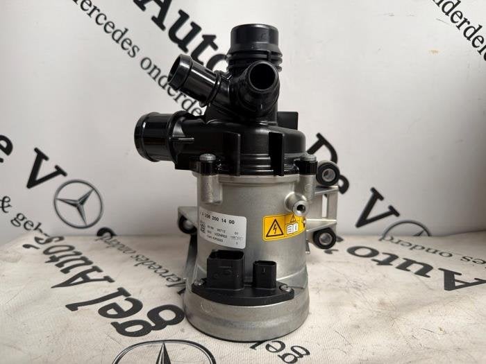 Pompe à eau d'un Mercedes E-Klasse, Neuf, 3 mois de garantie, -, -