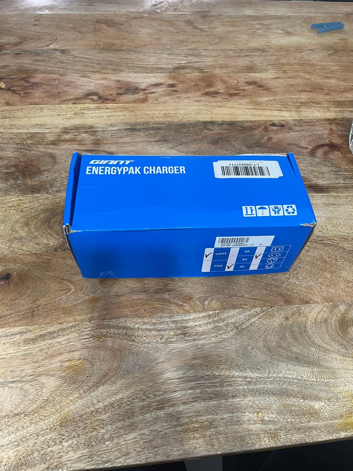 Chargeur Giant 5Pin, Enlèvement ou Envoi, Neuf