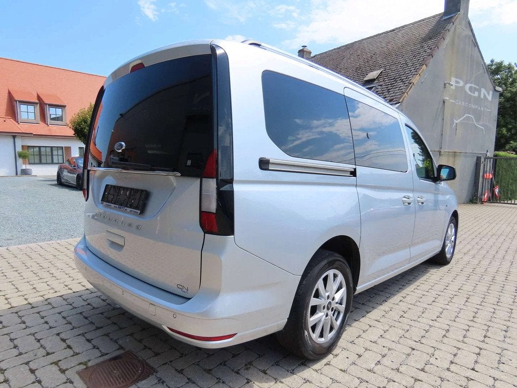 Ford Tourneo Connect Grand Tourneo Connect 1.5 EcoBoost Tita, Automaat, Bluetooth, 4 cilinders, 5 deurs