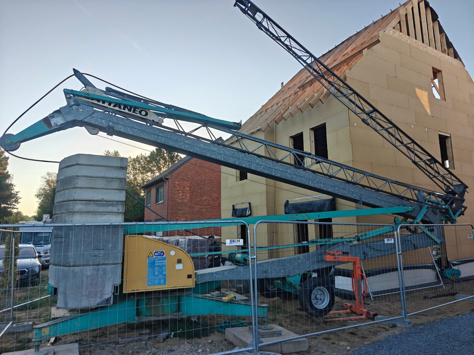 bouwkraan Cattaneo CM73A, Enlèvement, Grue