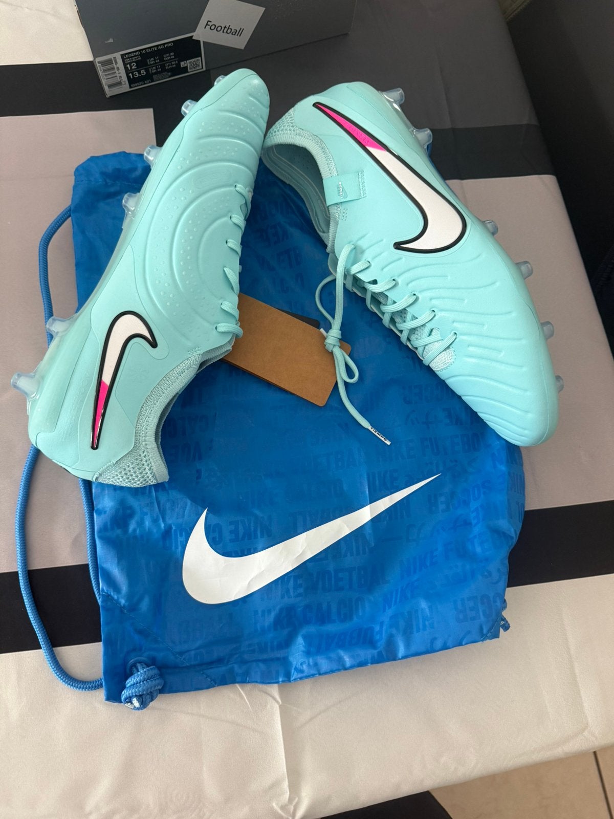 Nike tiempo, Enlèvement ou Envoi, Neuf, Chaussures
