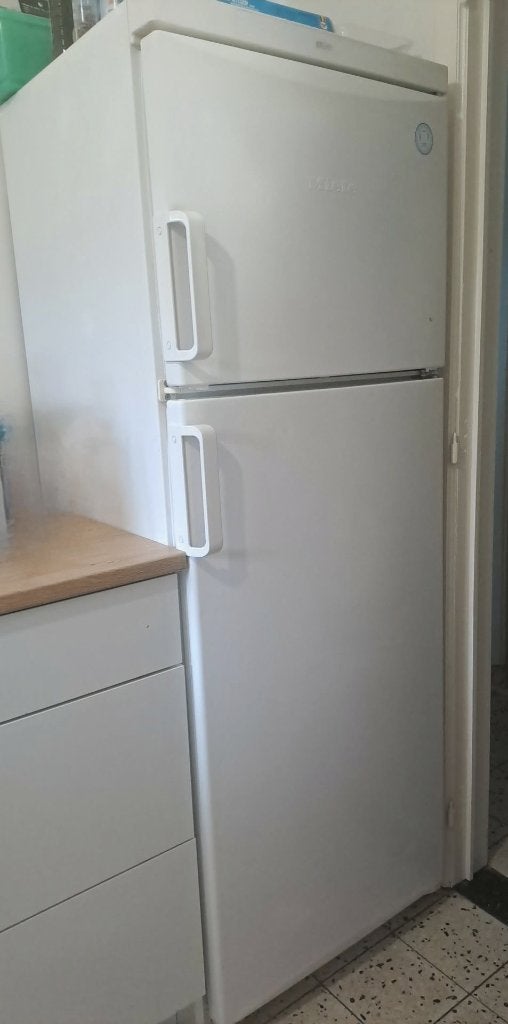 Frigo, Electroménager, Classe énergétique A ou plus économe, Avec compartiment congélateur, 160 cm ou plus, Enlèvement