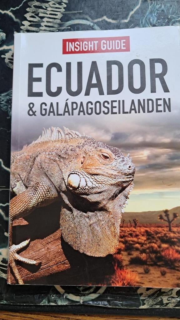 Insight Guide NL Reisgids Ecuador, Boeken, Reisgidsen, Ophalen of Verzenden, Zuid-Amerika, Reisgids of -boek, Gelezen