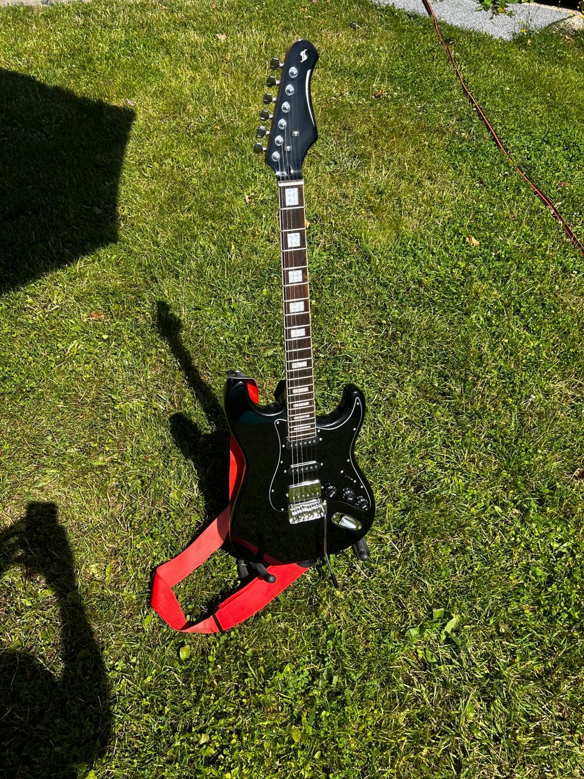 Stagg SES-60 BLK Vintage Series elektrische gitaar, Ophalen of Verzenden, Zo goed als nieuw