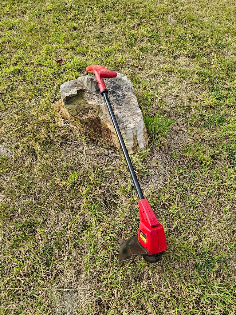 Grastrimmer/kantelmaaier, Tuin en Terras, Grastrimmers, Ophalen, 10 tot 30 cm, Elektrisch, Skil