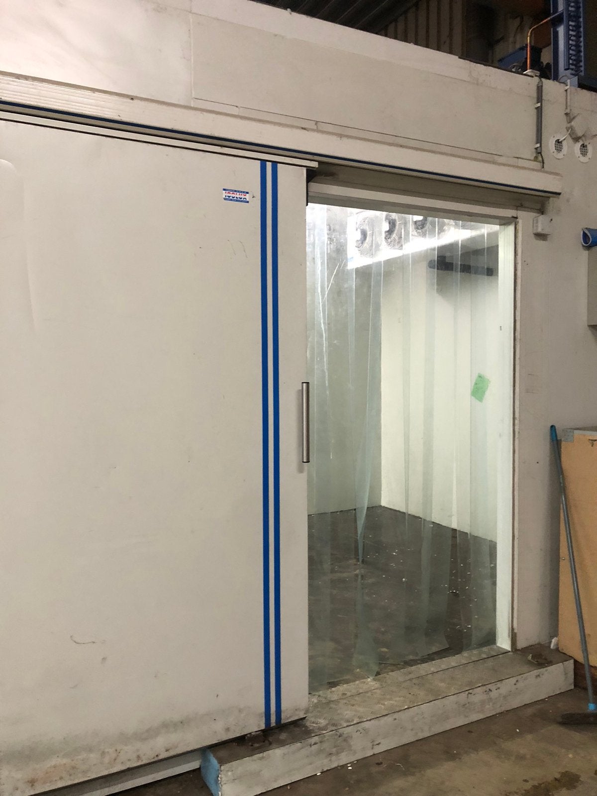 Grande chambre froide industrielle, Enlèvement, Comme neuf