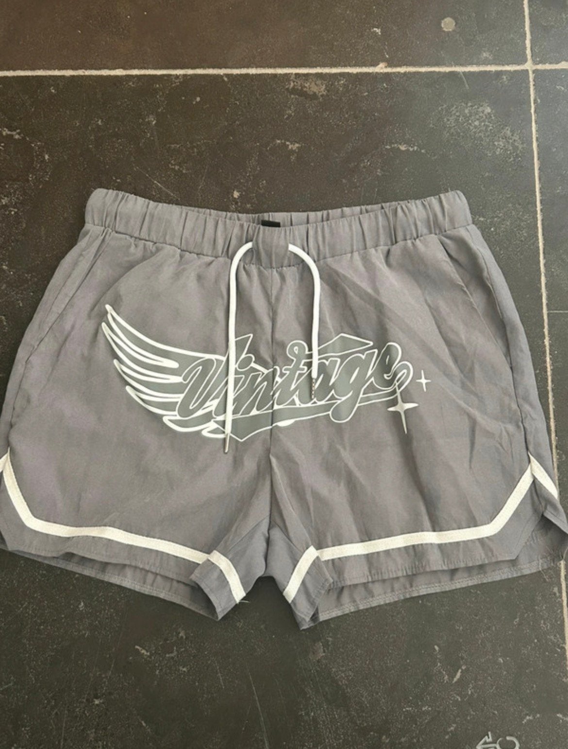 Vintage grijze short, Ophalen of Verzenden, Maat 48/50 (M)
