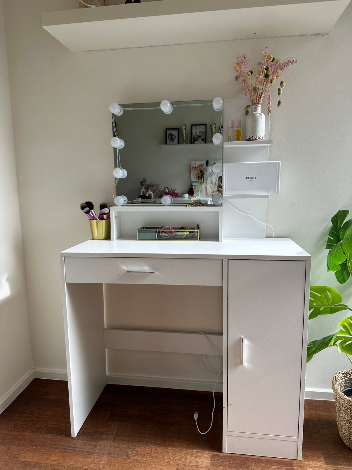 Make-up tafel, Ophalen, 100 tot 150 cm, 50 tot 100 cm, Zo goed als nieuw