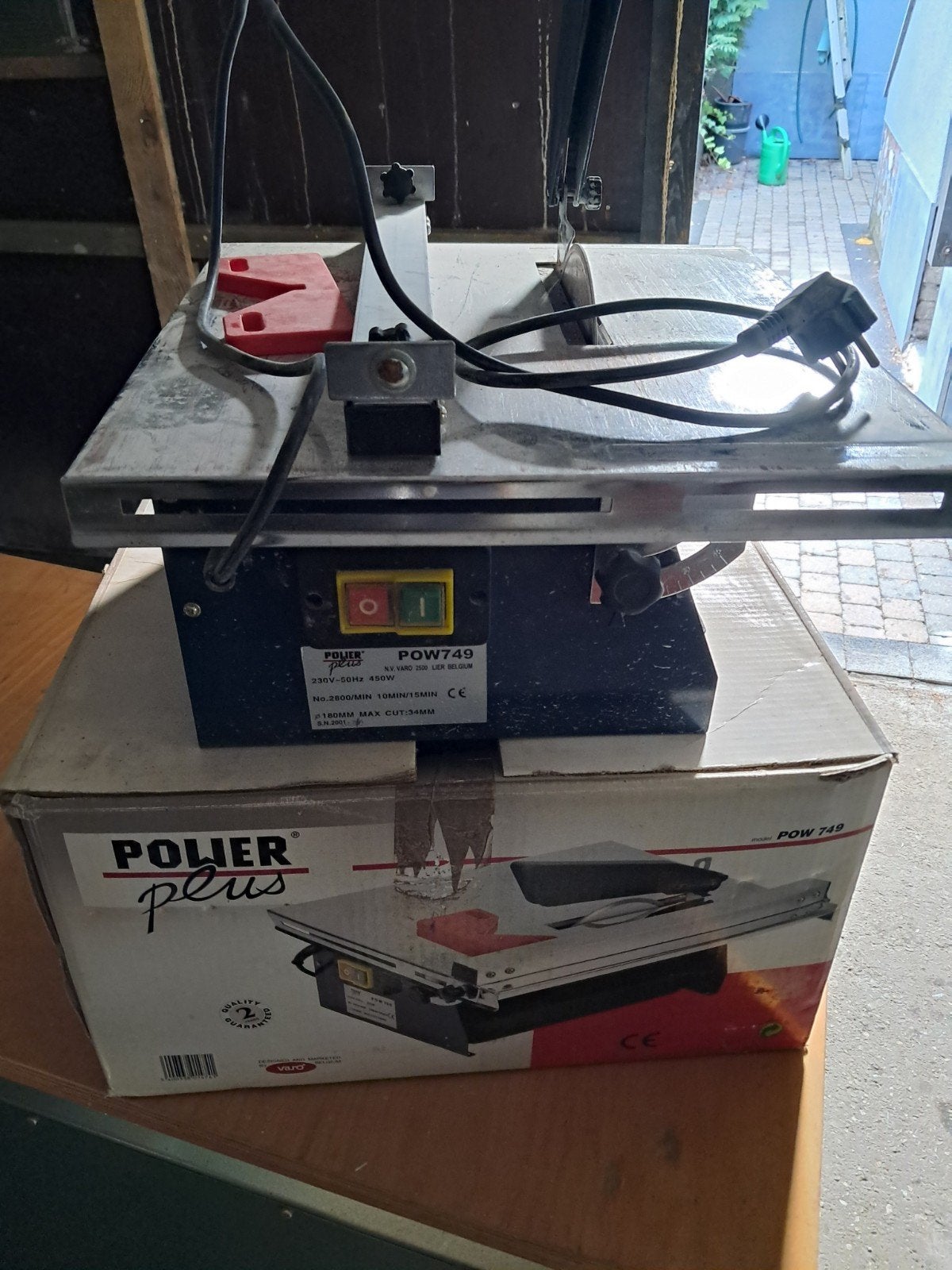 zeer weinig gebruikt, moet weg wegens verhuis, Bricolage & Construction, Enlèvement, Moins de 600 watts, Moins de 30 mm