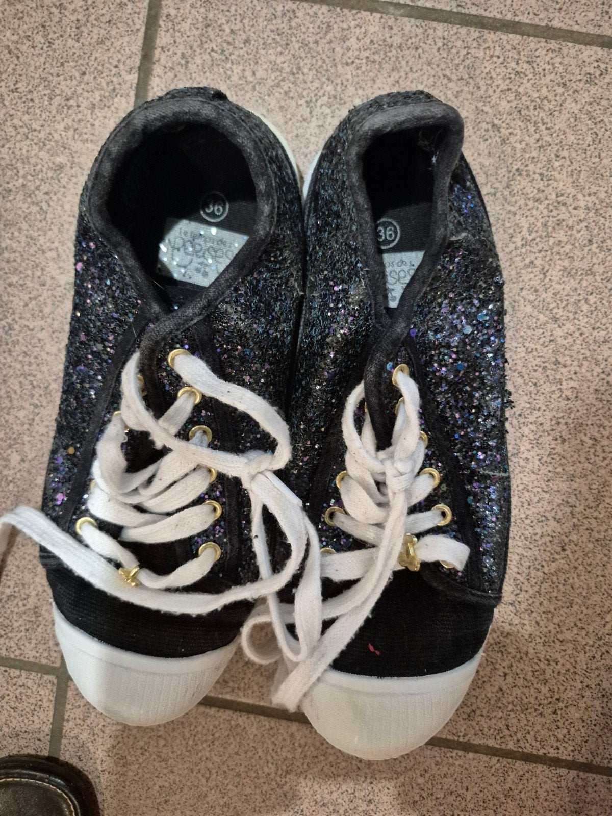 A vendre 5 euro la paire