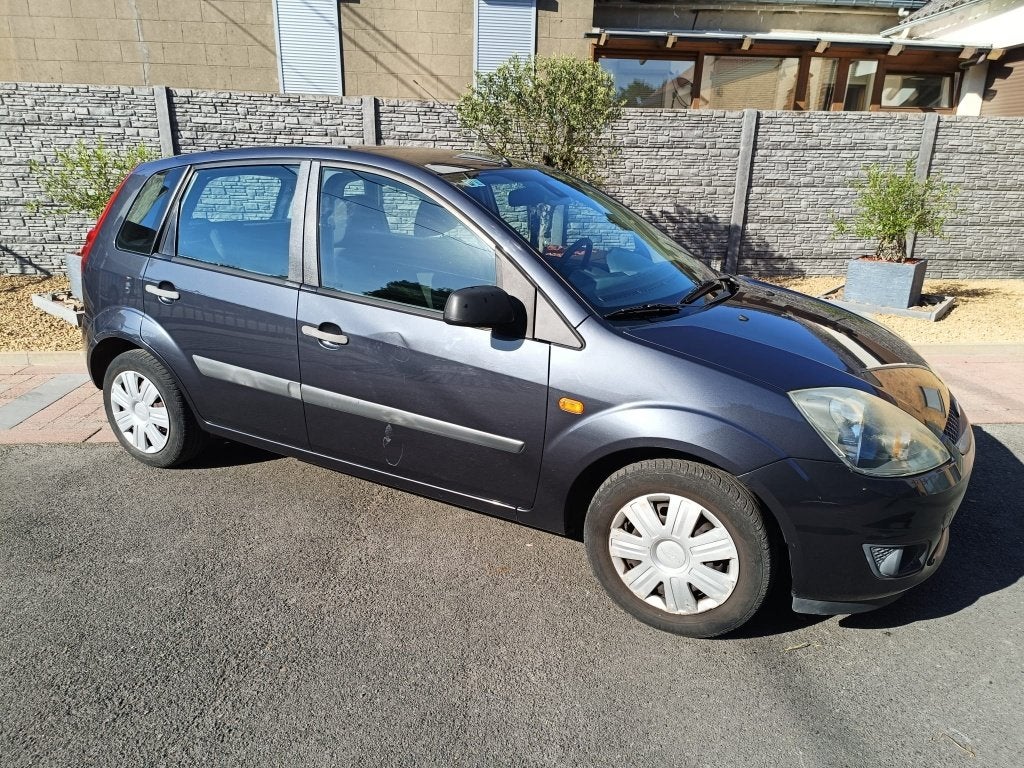Ford Fiesta 1.4 tdci, Auto's, Ford, Voorwielaandrijving, Stof, Zwart, 4 cilinders