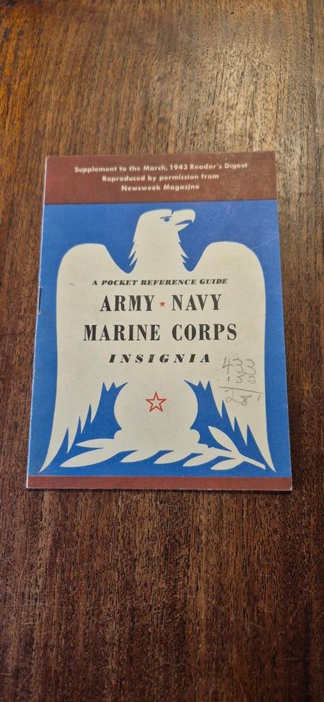 Guide de poche de l'armée 1943, insigne du Navy Marine Corps, Collections, Enlèvement ou Envoi, Marine