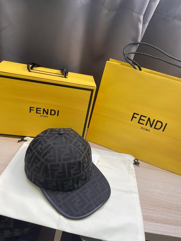 Casquette fendi noir, Envoi, Neuf, One size fits all, Casquette
