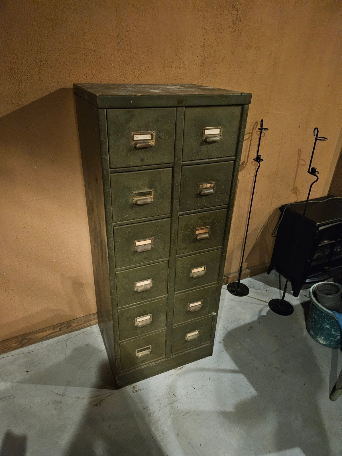 metalen archiefkast, Ophalen