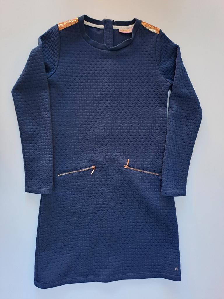 Mt 176 Donkerblauwe jurk met lange mouwen en relief, Kinderen en Baby's, Kinderkleding | Maat 176, Meisje, Ophalen of Verzenden