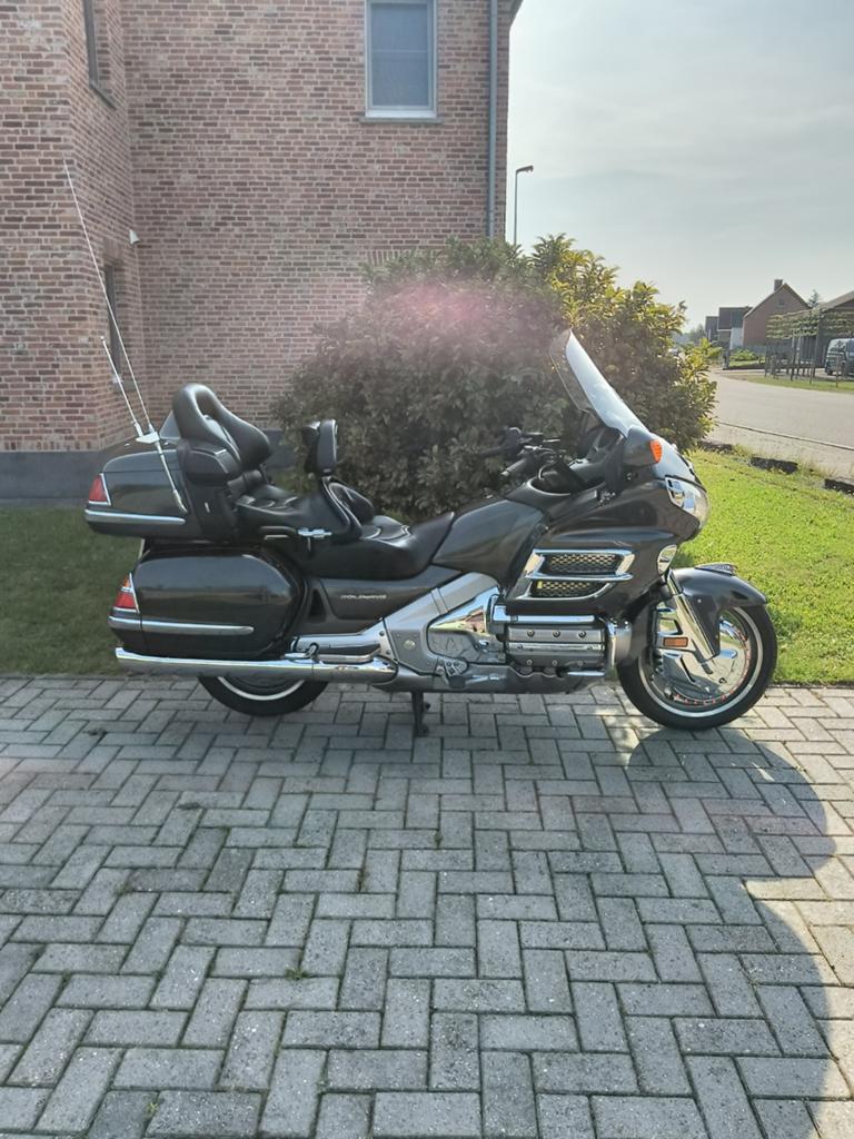 Honda Gold wing 1800 in goede staat, Motoren, Motoren | Honda, LED Verlichting, Occasion, Particulier, Toermotor