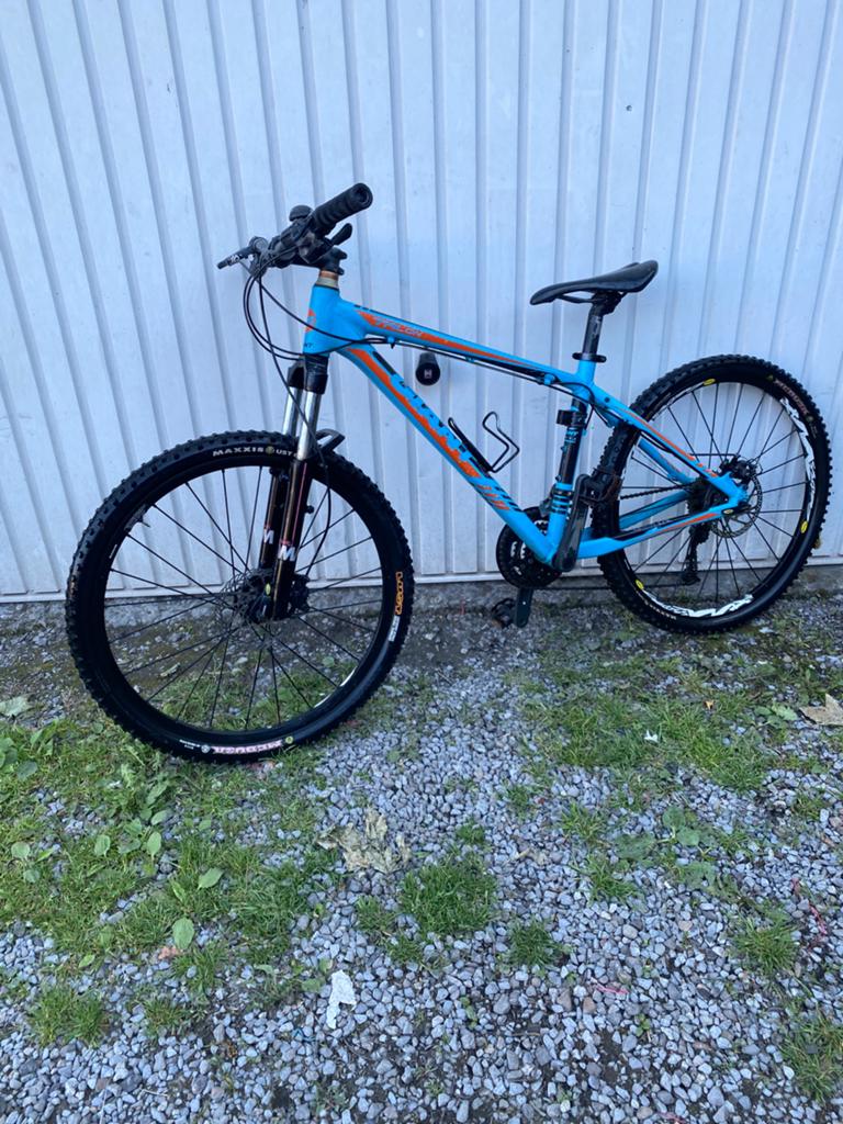 Vtt GIANT talon TAILLE M bon etat prix neuf 699€, Fietsen en Brommers, Fietsen | Mountainbikes en ATB, Ophalen, Gebruikt, Heren