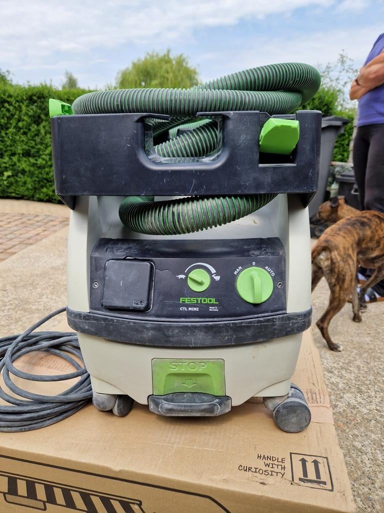 Festool stofzuiger, Doe-het-zelf en Bouw, Gereedschap | Zaagmachines, Ophalen
