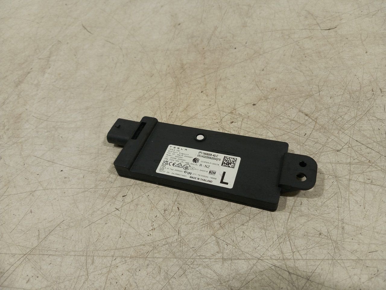 Bluetooth control module Tesla Model, Ophalen of Verzenden, Van der Ven Autorecycling B.V., Onderdelen@venauto.nl, Ettenseweg 76, 4706 PB Roosendaal, The Netherlands