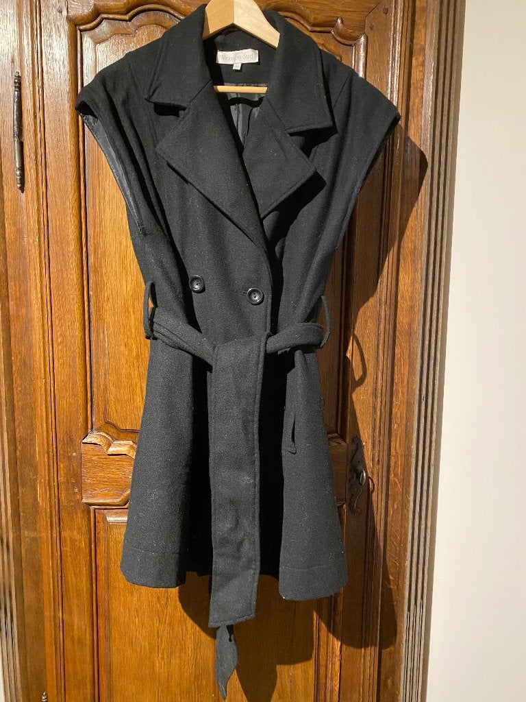 Manteau Noir sans manche :VERSION SUD, Taille 42/44 (L), Enlèvement ou Envoi, Porté, Noir