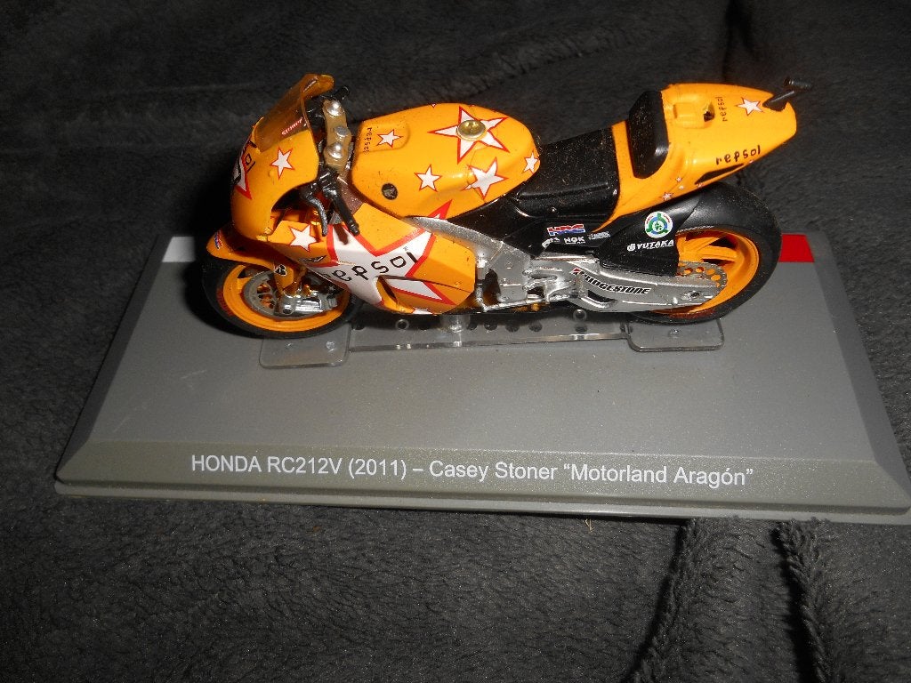 Honda RC212V (2011) C Storer, Enlèvement ou Envoi