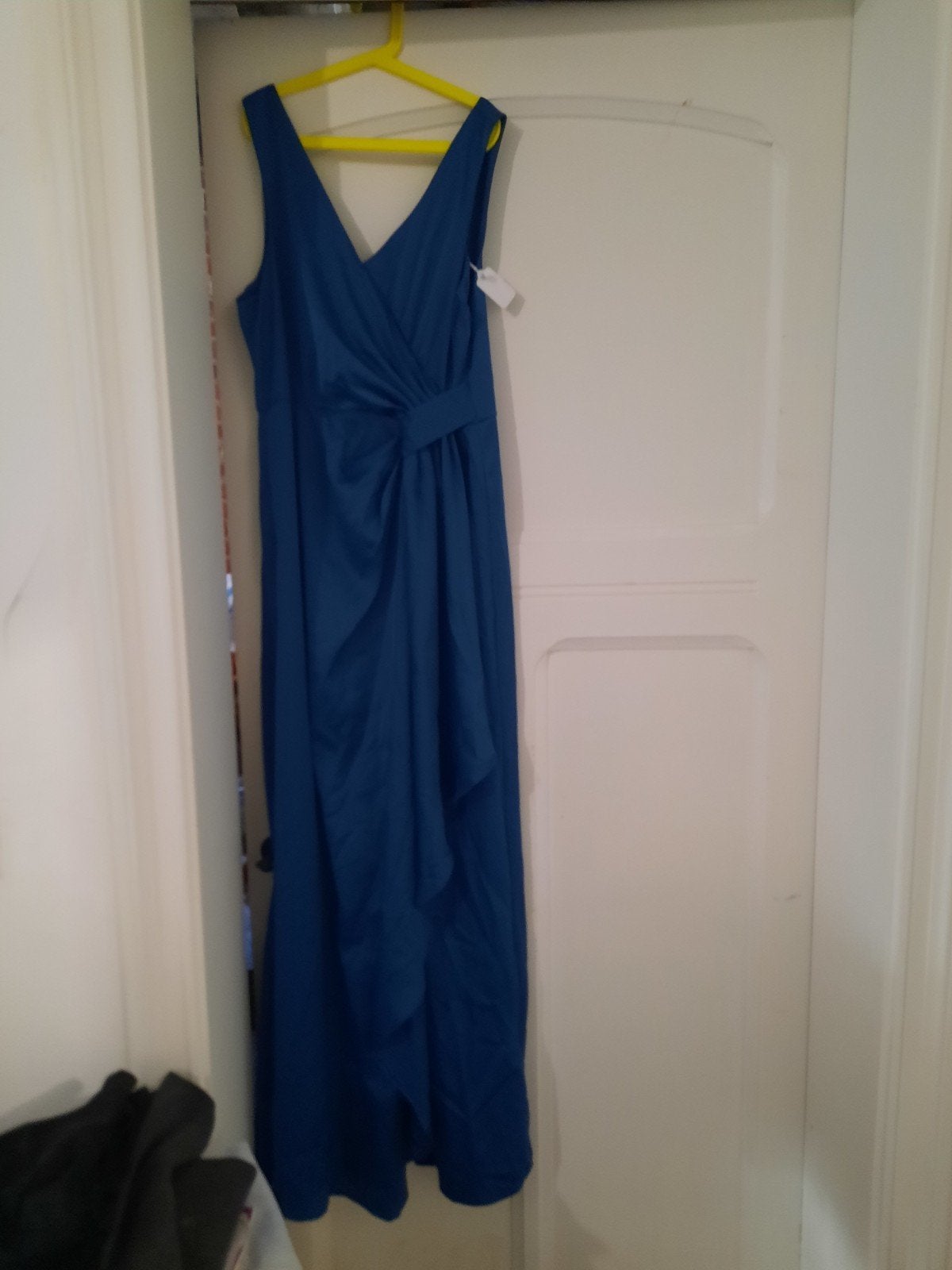 Tapis Gala, encore neuf, bleu, long, taille L, Vêtements | Femmes, Habits de circonstance, Taille 42/44 (L), Robe de gala, Enlèvement ou Envoi
