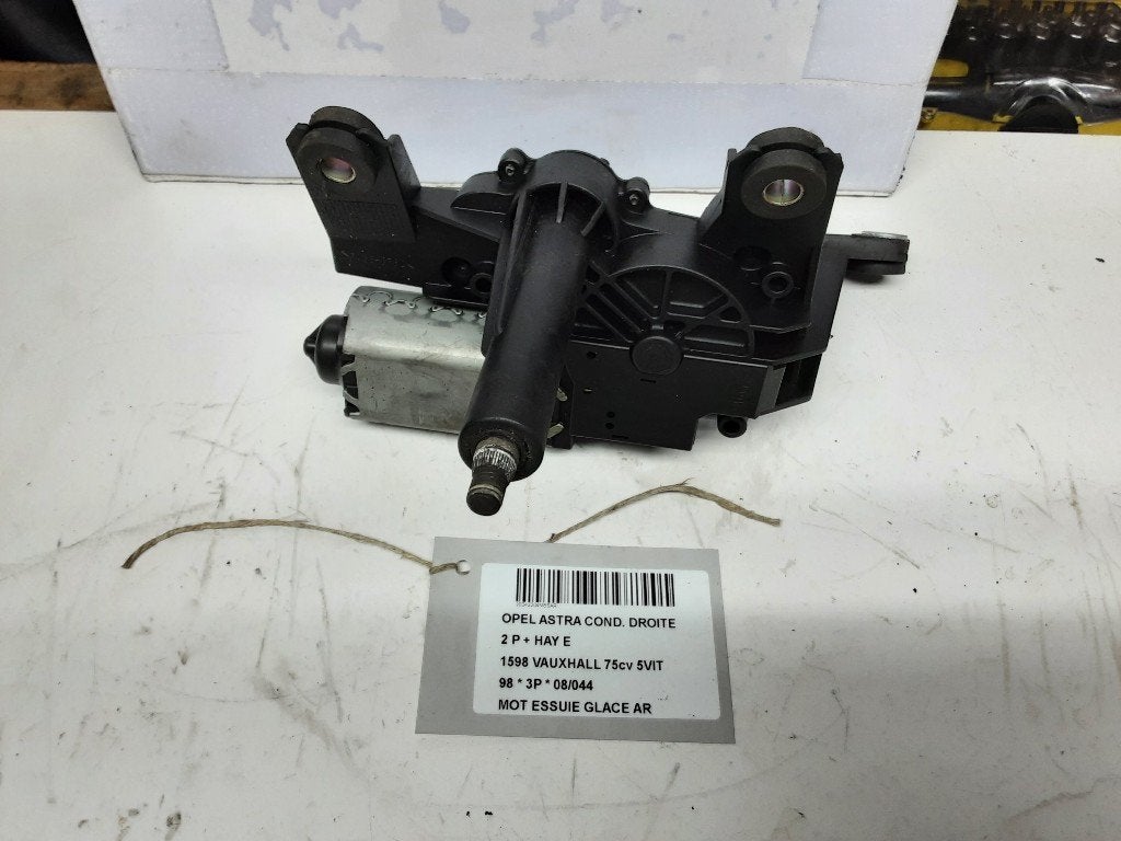 RUITENWISSERMOTOR ACHTER Opel Astra G (F08 / 48) (90559444), Auto-onderdelen, Gebruikt, Rue de l'Espoir 34 34
4030  GRIVEGNÉE, BE