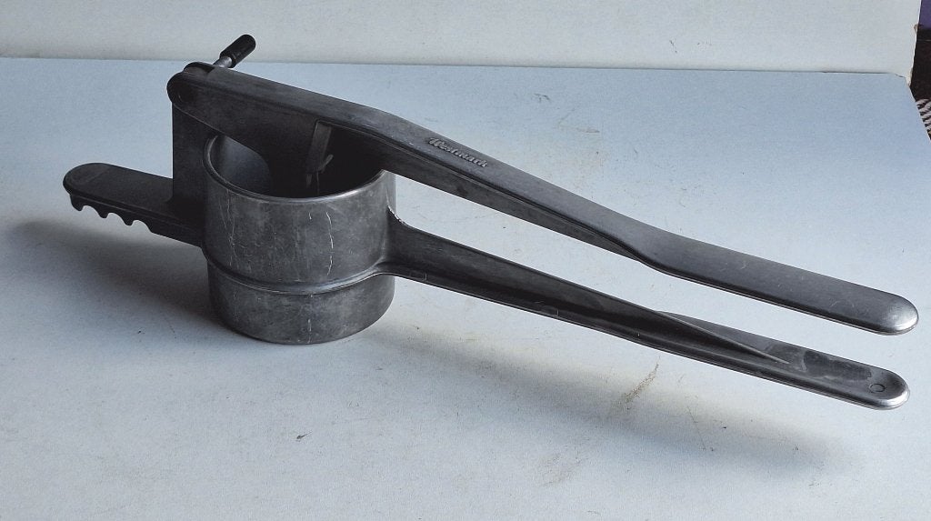 Ancienne presse à pommes de terre Westmark Germany, Enlèvement ou Envoi