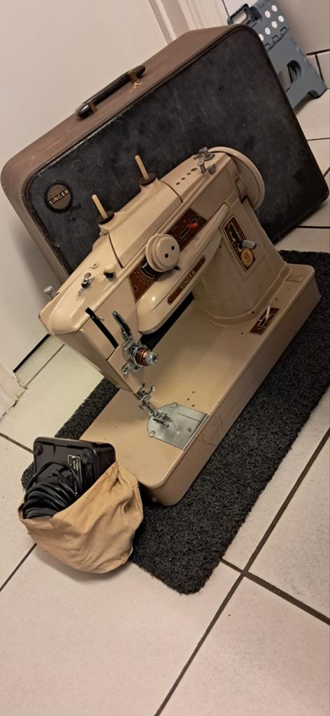 Hobby naaimachine, Hobby en Vrije tijd, Naaimachines en Toebehoren, Ophalen, Naaimachine