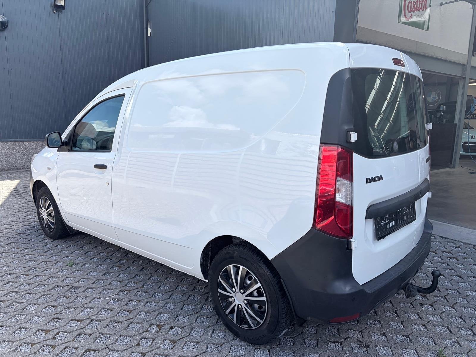 Dacia Dokker Benzine - 36000 km - 5702€+btw, Auto's, Voorwielaandrijving, Euro 5, Stof, Gebruikt